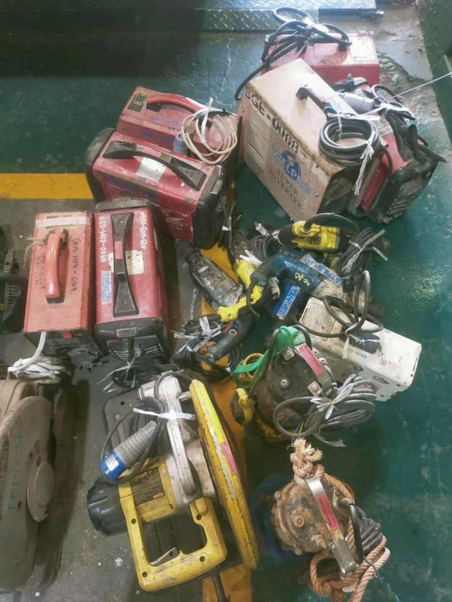 บริการ/รับซ่อมเครื่องมือไฟฟ้า